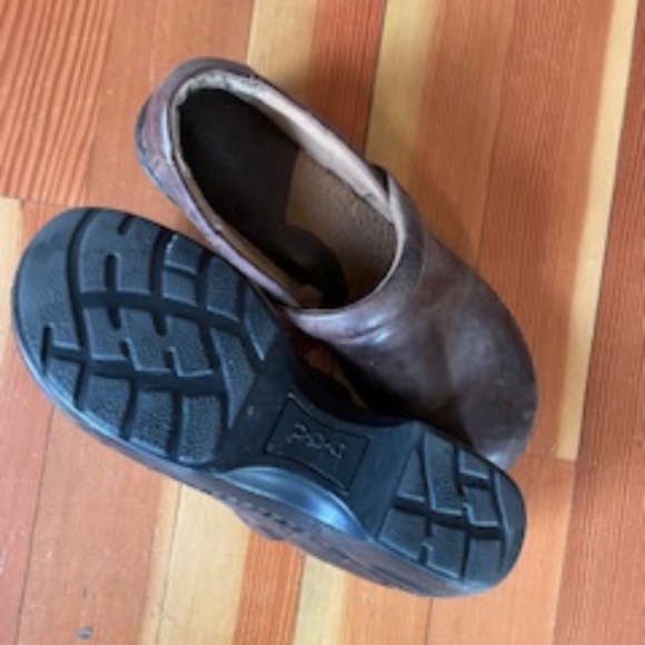 BOC Clogs - Picture 2 of 3